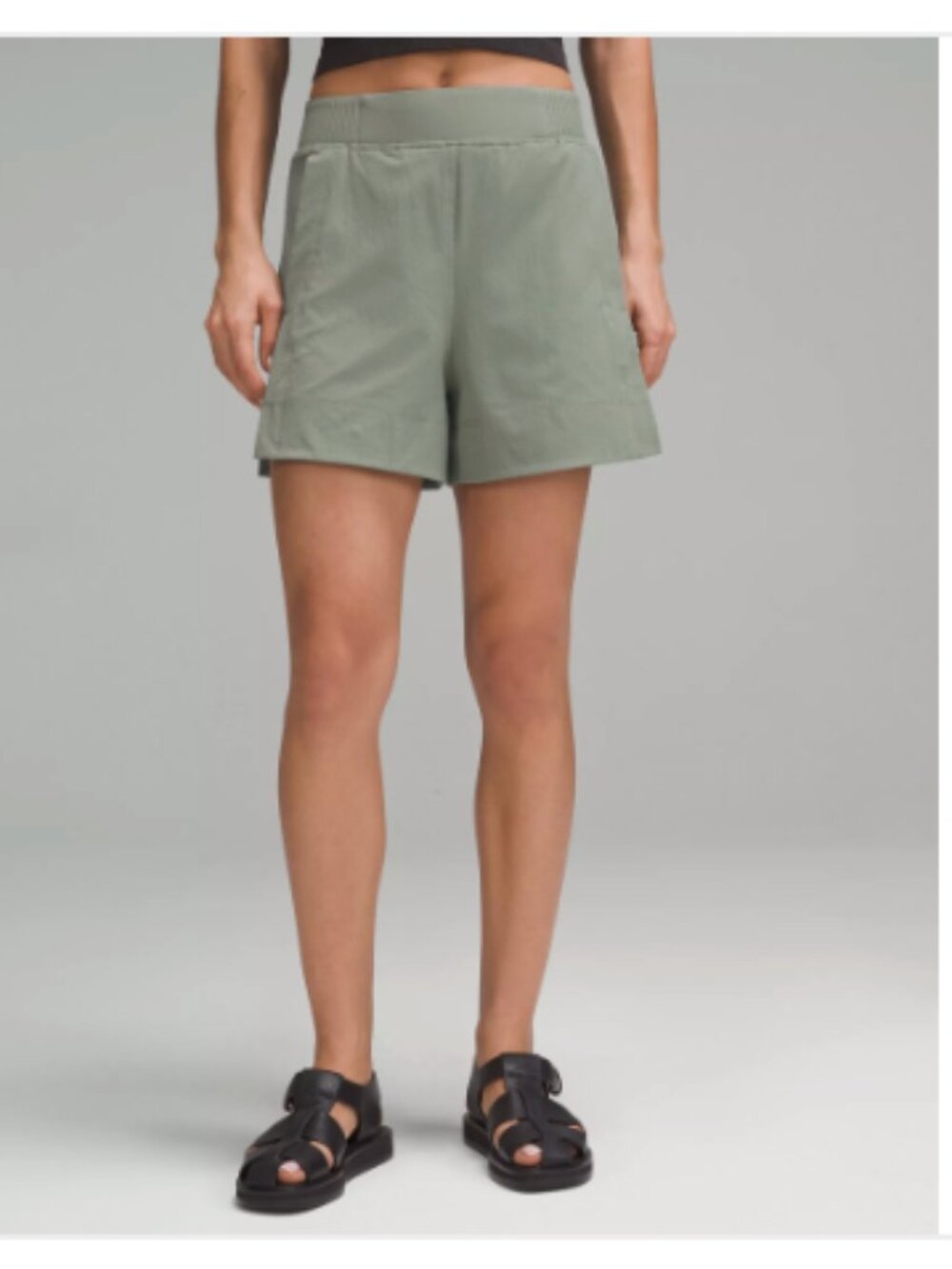 Stretch Woven Relaxed-Fit High-Rise Short 4" Grey Eucalyptus Size M